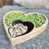 Khay Gỗ Trái Tim Khắc Hình Gia Đình Từ Gỗ Tần Bì Cao Cấp 3 khay-gỗ-tần-bì-anzzar